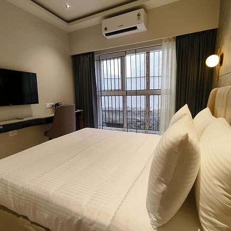 Olive Hotel Le Opera By Embassy Group Bangalore Ngoại thất bức ảnh