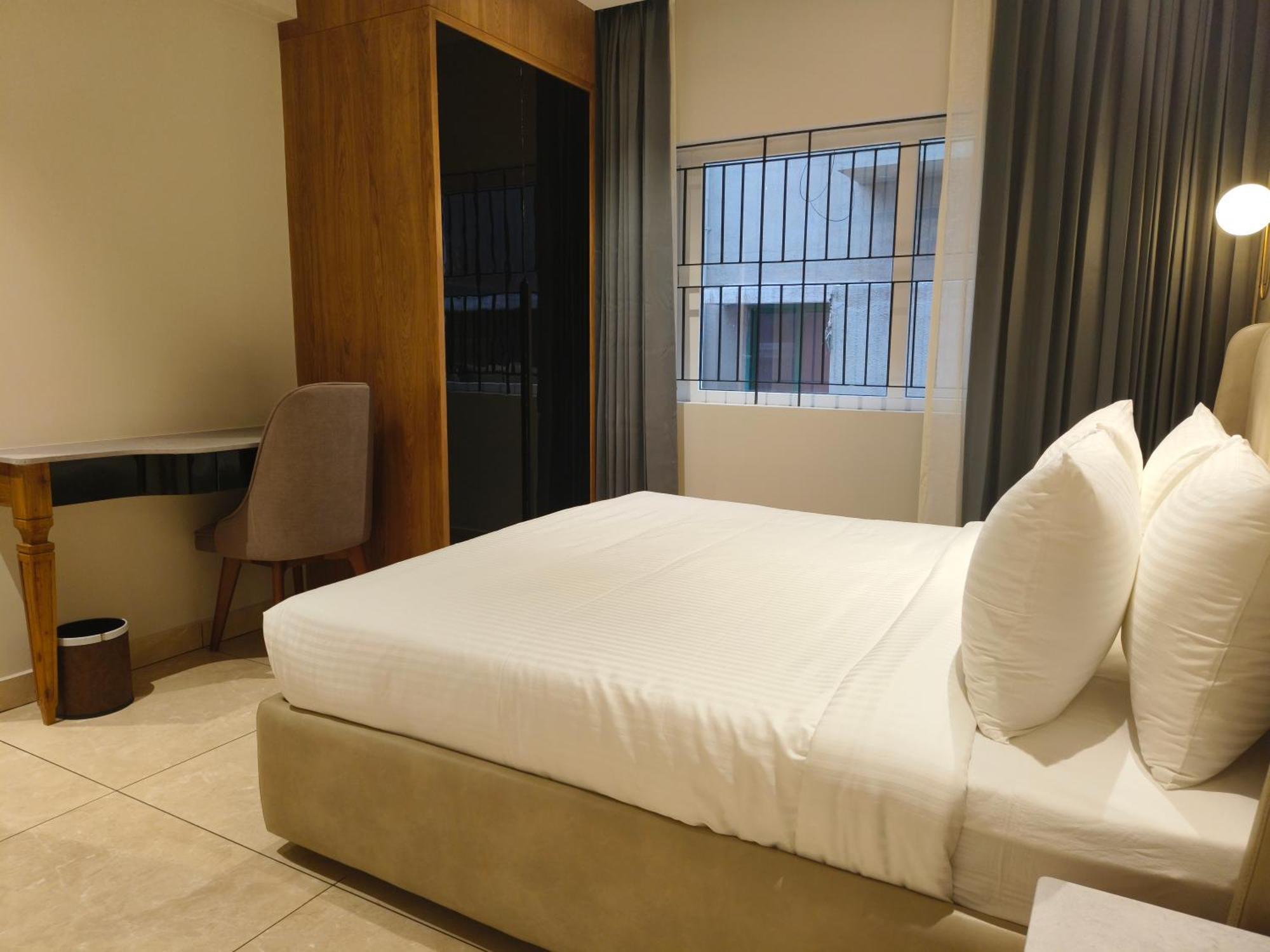 Olive Hotel Le Opera By Embassy Group Bangalore Ngoại thất bức ảnh