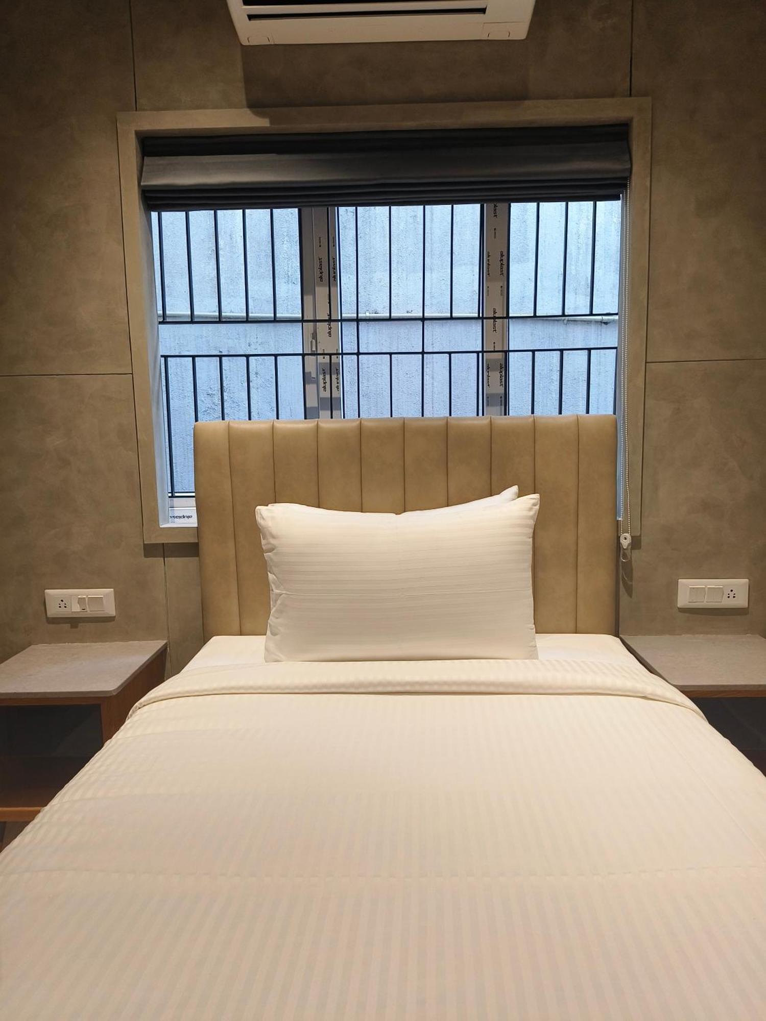 Olive Hotel Le Opera By Embassy Group Bangalore Ngoại thất bức ảnh
