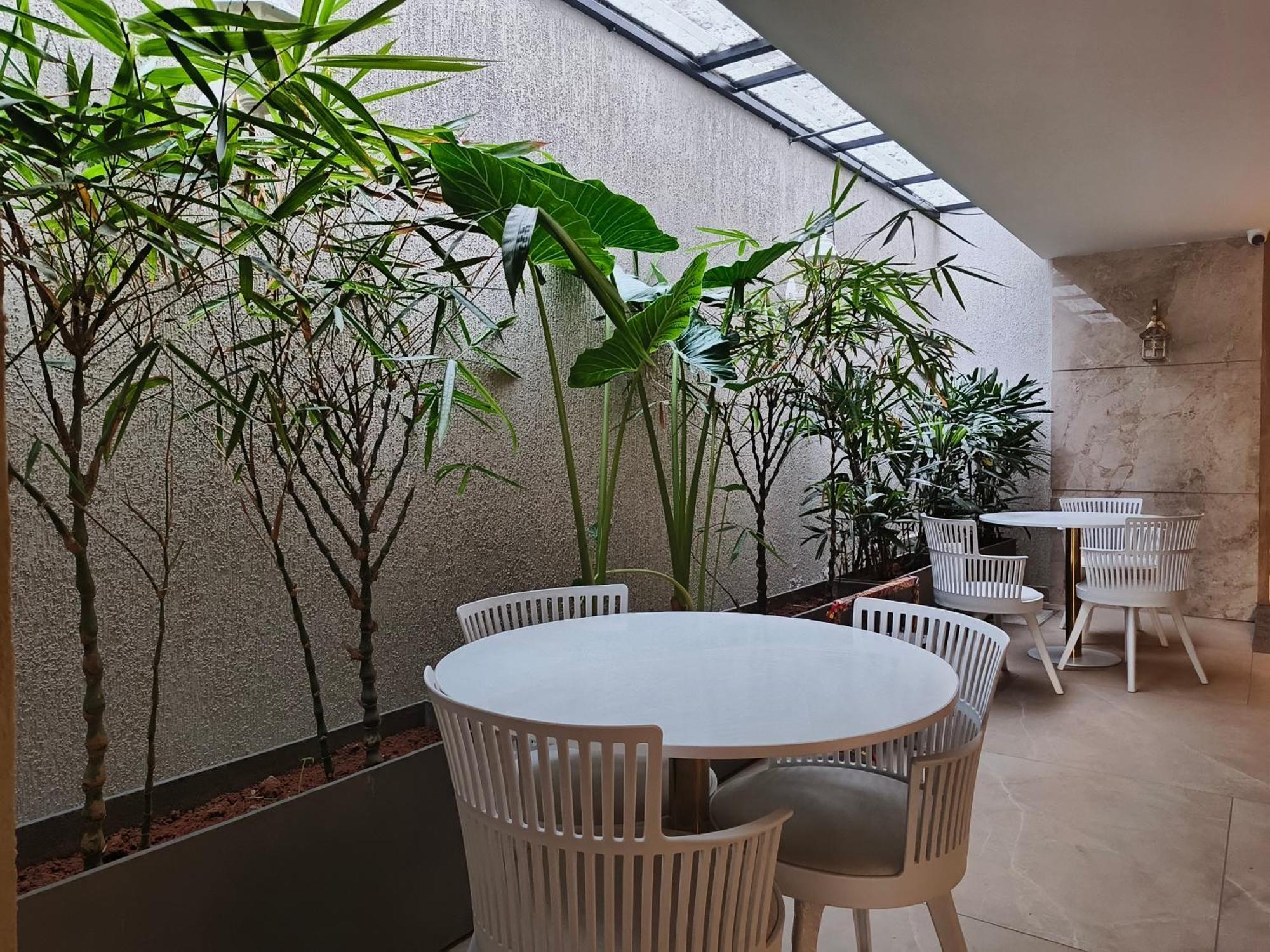 Olive Hotel Le Opera By Embassy Group Bangalore Ngoại thất bức ảnh